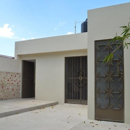 CASA LÁZARO- Hermosa casa familiar Mérida Esterno foto